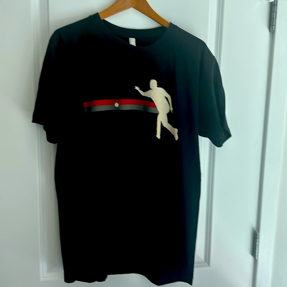 Men's Sonoma T-Shirt Bocce Player - Campo Fina Restaurant Healdsburg -Size Large